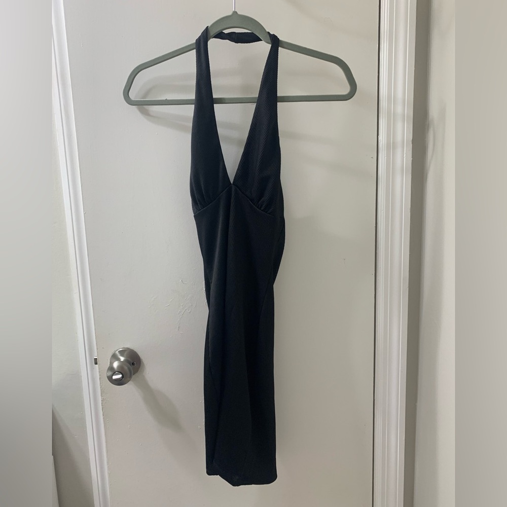 Black halter dress from H&M|Size XS|Divided